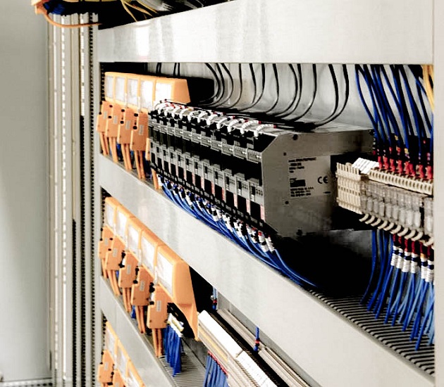 Control Panel R4.pub